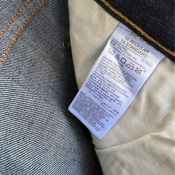 New with tag Old Navy Women's Jeans size 14 - Picture 5 of 5